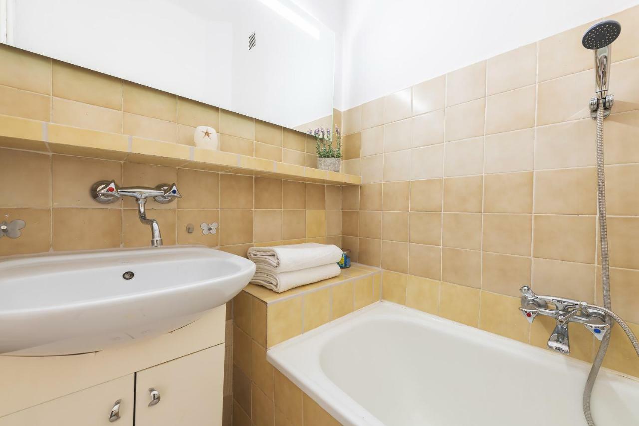 Zbawiciela Square P&O Serviced Apartments Warsaw Exterior photo