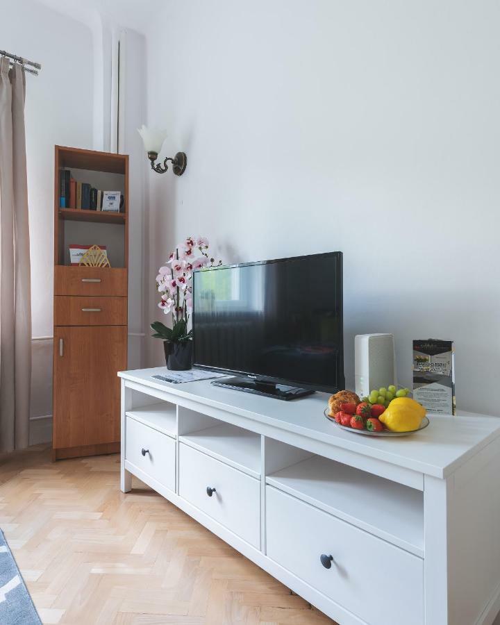 Zbawiciela Square P&O Serviced Apartments Warsaw Exterior photo